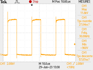 10 kV à 30kHz sur charge DBD